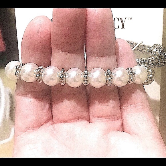 🆕🔥ELLEN TRACY ELEGANT&GORG SILVER QTY OF 3BRACELETS:ALL SILVER&PEARL👀ALL PICS - Picture 11 of 17